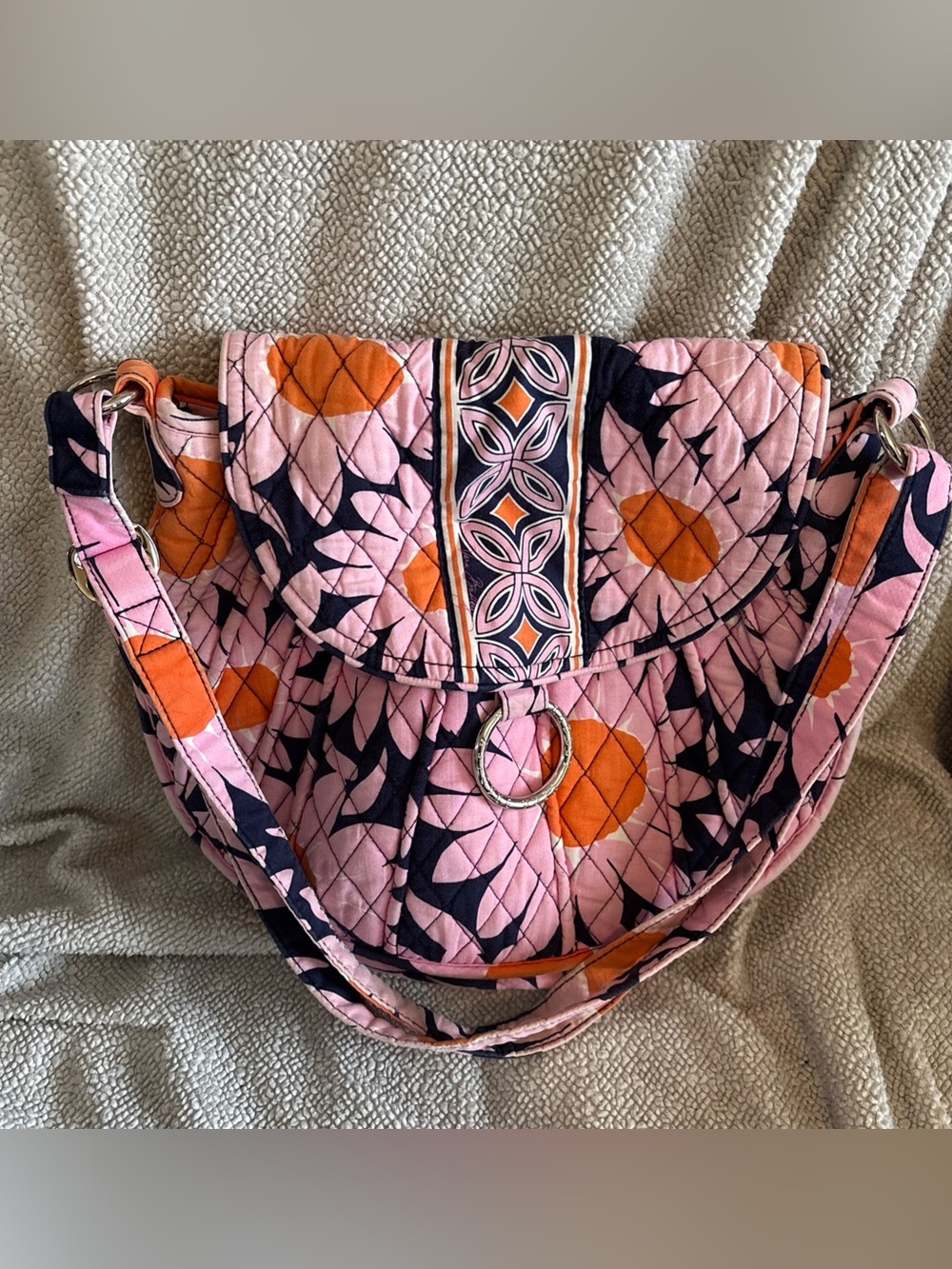 Love me Saddle Purse